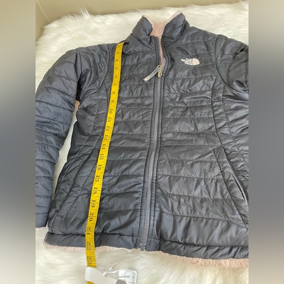 Girls North Face reversible puffer large 14 -16 - Picture 5 of 14